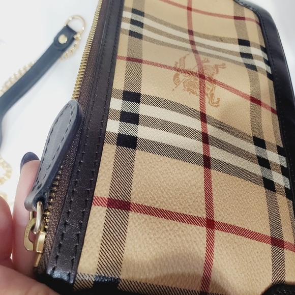 BURBERRY authentic PVC leather crossbosy  Horseferry check small  bag - Picture 13 of 16